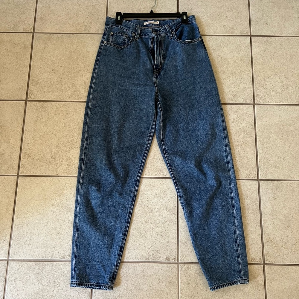 Levi’s high loose taper